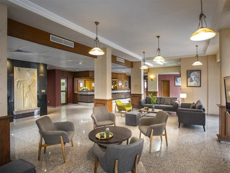 Kapetanios Limassol Hotel Bagian luar foto