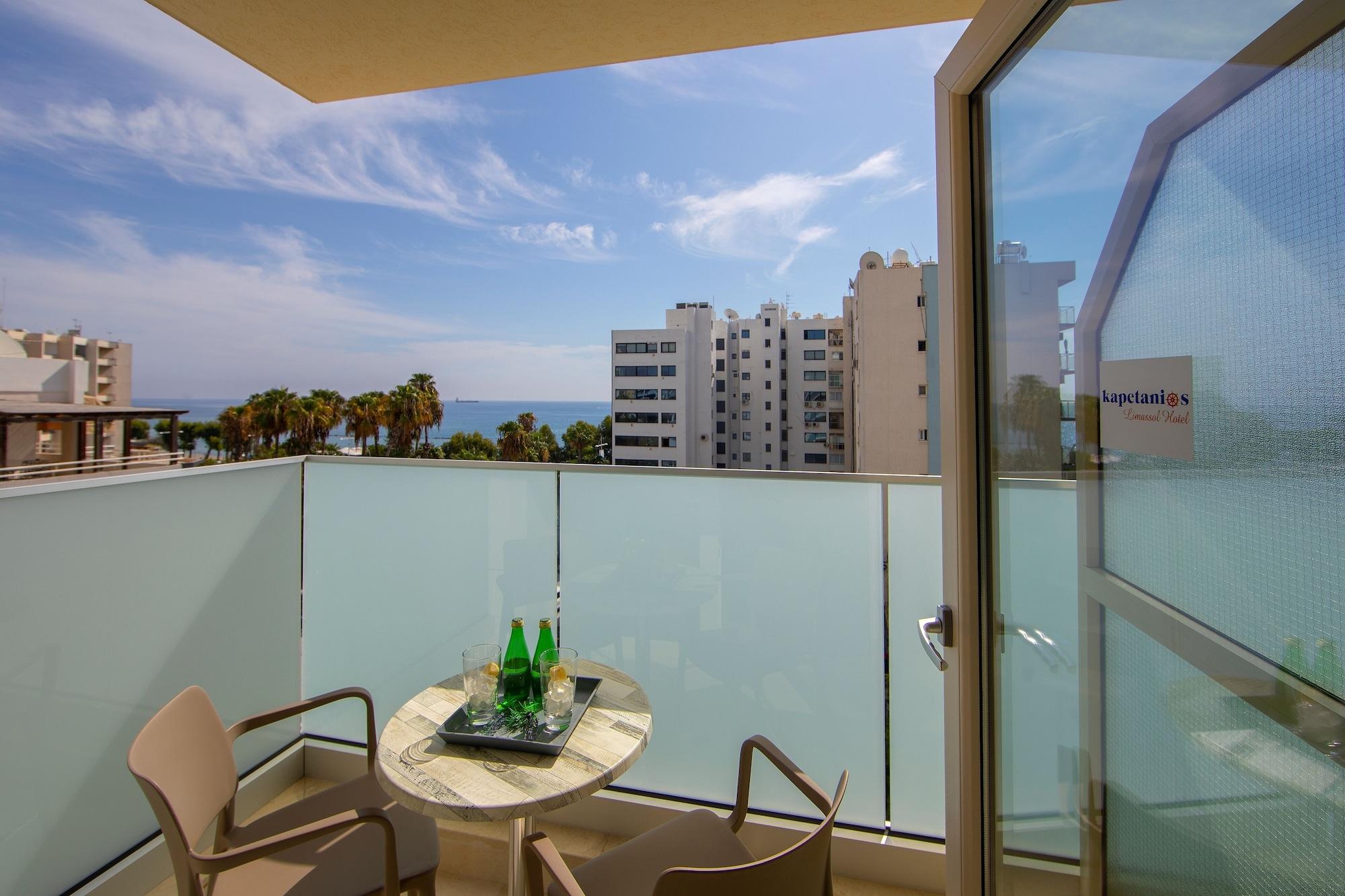 Kapetanios Limassol Hotel Bagian luar foto