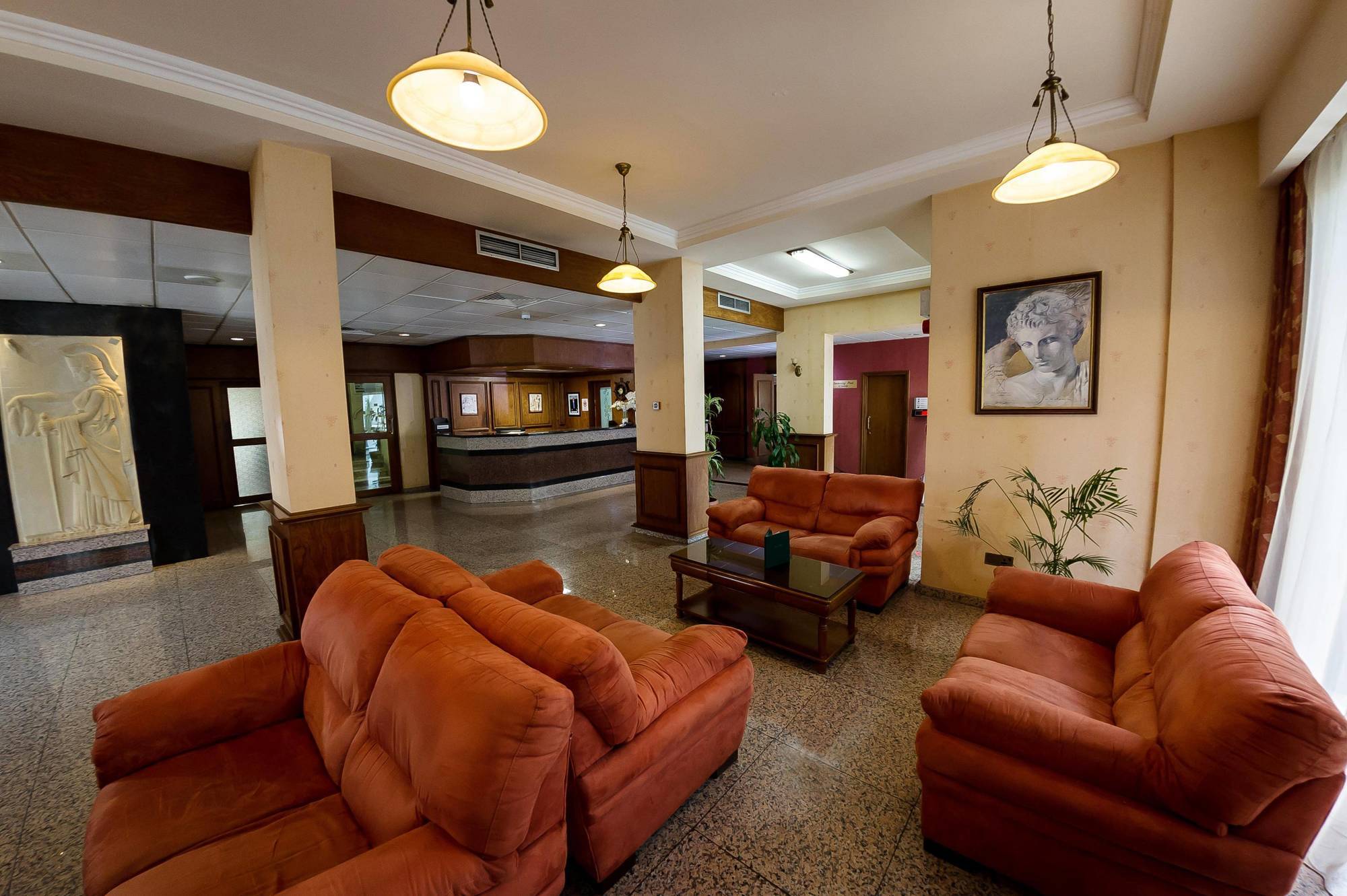 Kapetanios Limassol Hotel Bagian luar foto