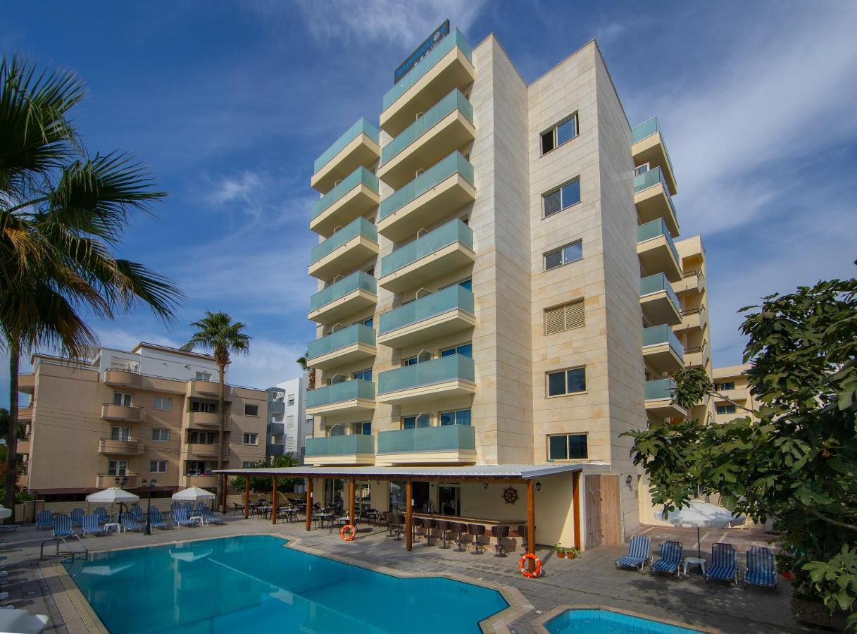 Kapetanios Limassol Hotel Bagian luar foto
